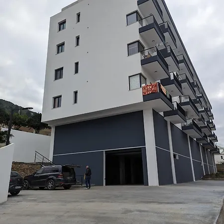 Modern Sea View&parking Apartment