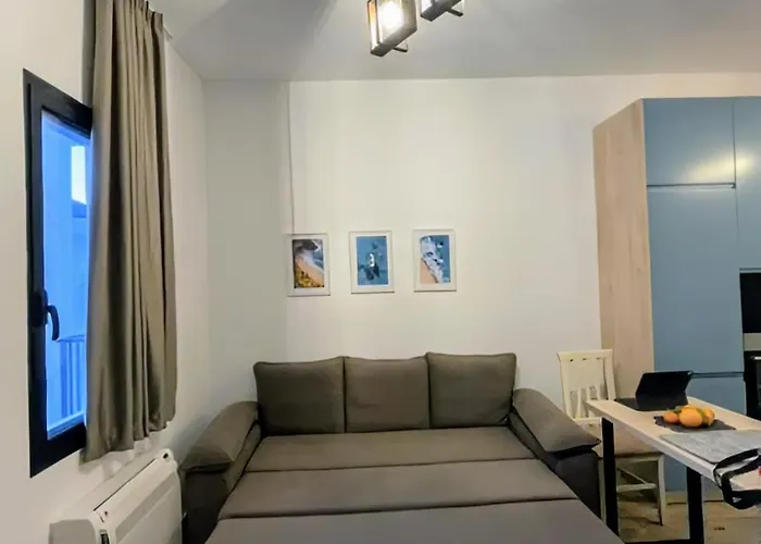 Modern Sea View & Parking Wlora