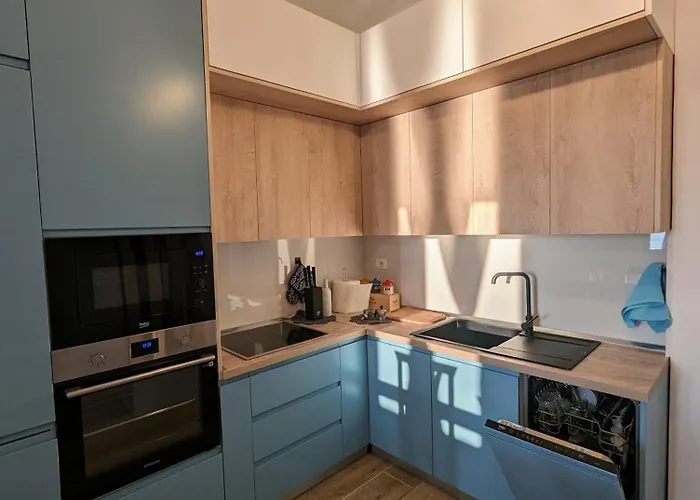 Modern Sea View & Parking Apartament Wlora