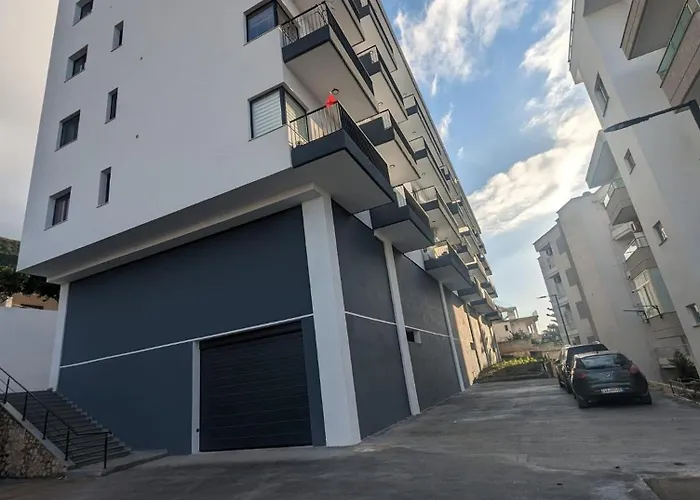 Modern Sea View & Parking