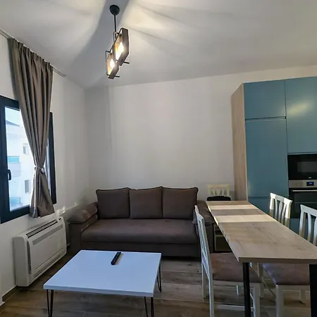 Nuovo E Moderno Con Vista Mare A Uji I Ftohte - Posto Auto Incluso *