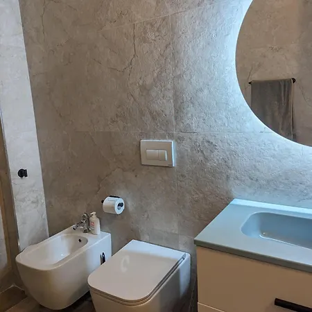 Nuovo E Moderno Con Vista Mare A Uji I Ftohte - Posto Auto Incluso Vlore