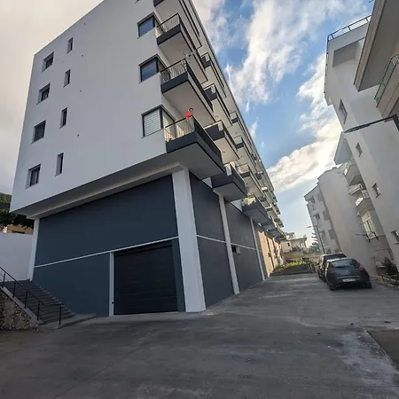 Modern Sea View & Parking